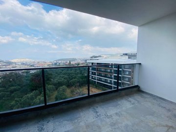 Versatile Apartments In Kusadasi For Sale With A Shared Pool - Upper floors enjoy sea views