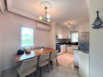 Quaint Dalyan Villa For Sale In Okcular, Ortaca - Kitchen and dining space