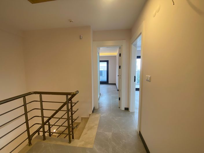 Image No.13-4 Bed Villa for sale