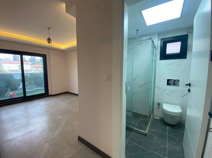 Image No.17-4 Bed Villa for sale