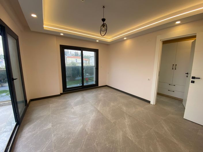 Image No.18-4 Bed Villa for sale