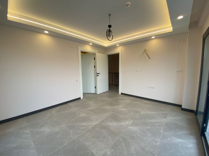 Image No.19-4 Bed Villa for sale