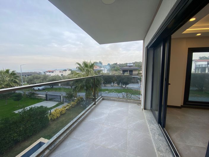 Image No.23-4 Bed Villa for sale