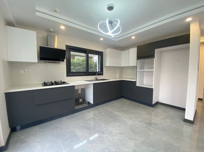 Image No.8-4 Bed Villa for sale