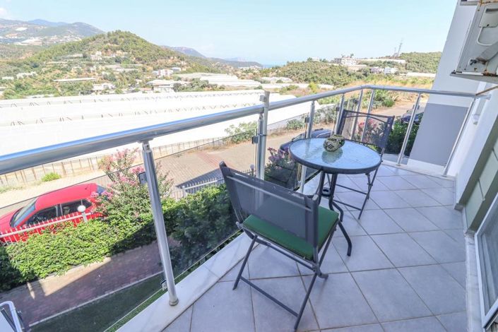 Image No.10-3 Bed Apartment for sale