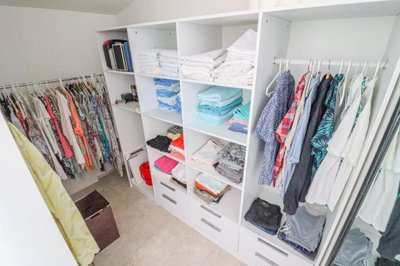 Meticulous Investment Property For Sale In Alanya – Walk-in closet