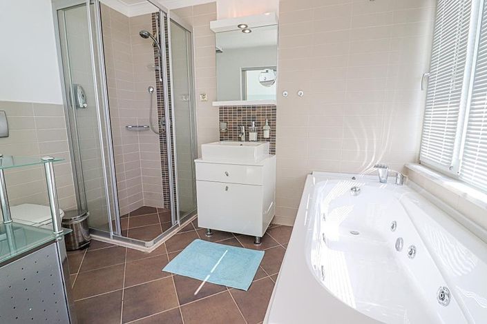 Image No.15-3 Bed Apartment for sale