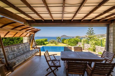 5-Bed Yalikavak Villa- Shaded Terrace