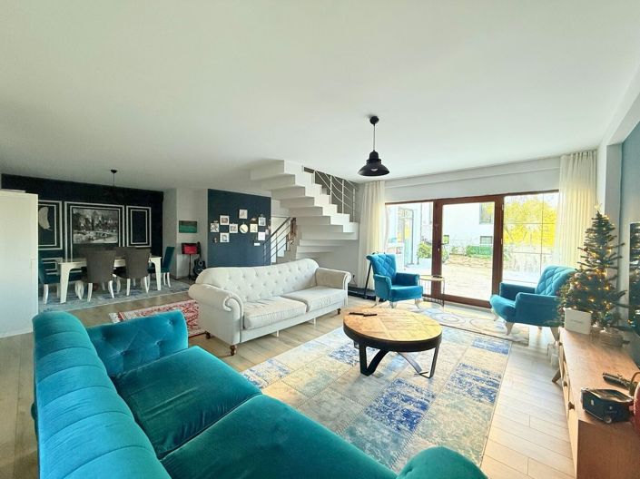 Image No.3-4 Bed Villa for sale