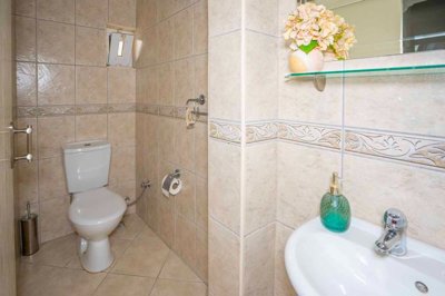 A Seafront Alanya Investment Property For Sale - Guest toilet