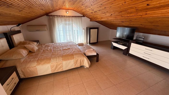 Image No.18-3 Bed Villa for sale