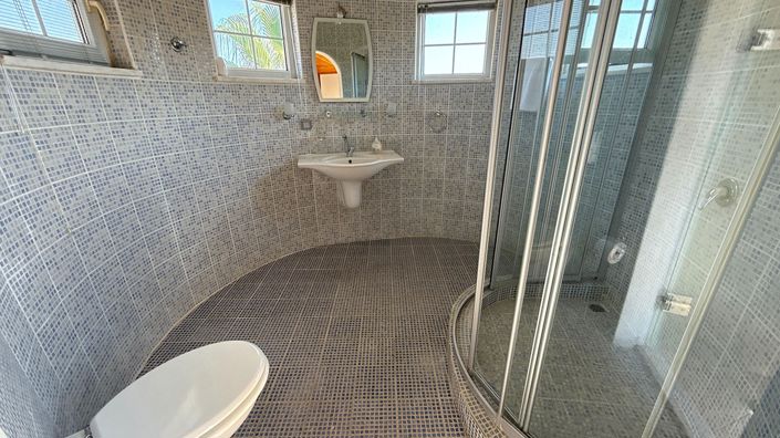 Image No.20-3 Bed Villa for sale