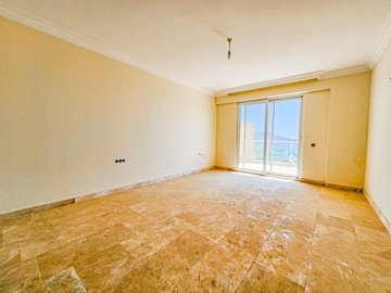 Prestigious Apartment For Sale In Kargicak, Alanya - Second bedroom