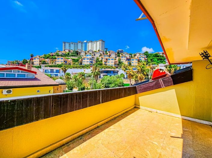 Image No.20-3 Bed Apartment for sale