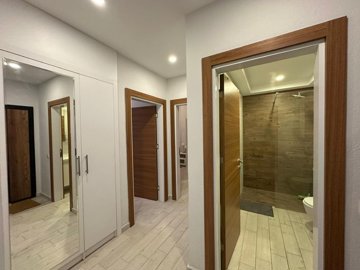 Key-Ready Ground-Floor Apartment In Belek For Sale - Entrance hallway