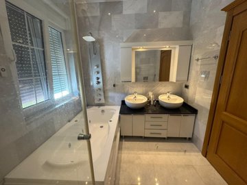 Sensational Dalaman Property For Sale - Luxury bathroom