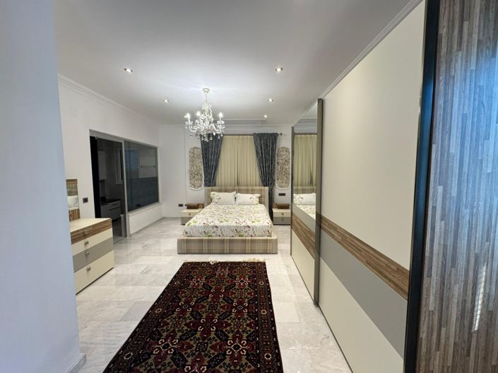 Image No.17-6 Bed Villa for sale