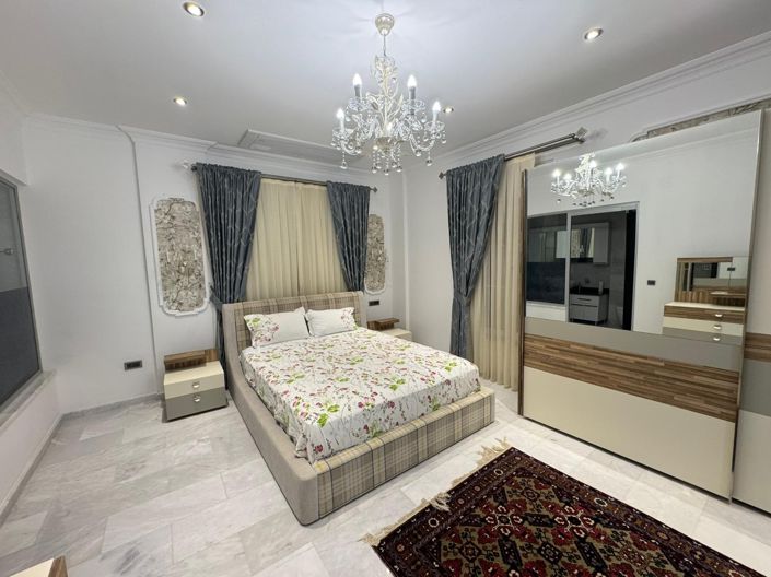 Image No.18-6 Bed Villa for sale