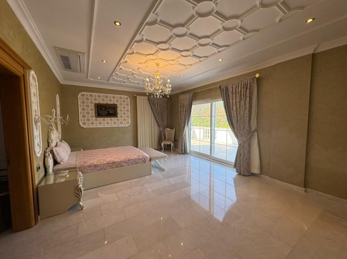 Image No.21-6 Bed Villa for sale