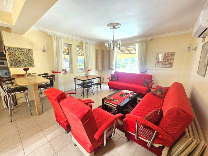 Image No.6-Villa de 4 chambres à vendre à Hisaronu