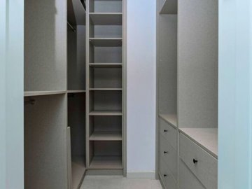 Newly Built Detached Villa For Sale In Bodrum - Master bedroom's dressing room/closet