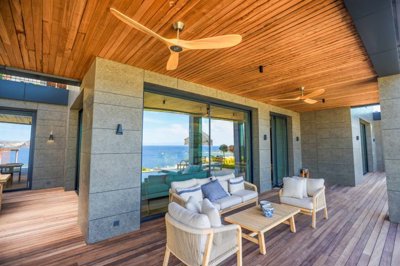 Beautiful Seafront Yalikavak Residences and Villas – Large balconies