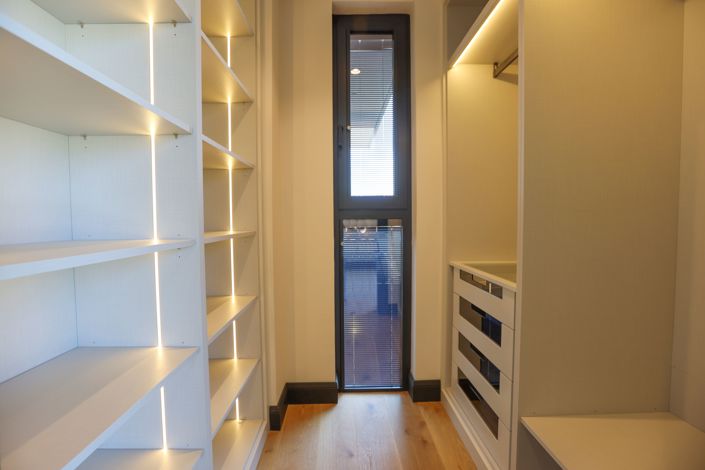 Image No.9-3 Bed Villa for sale