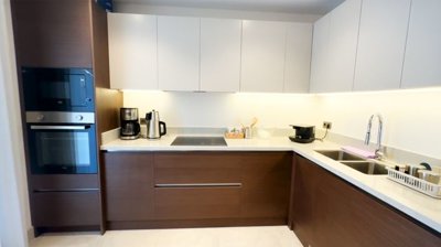 Luxury Two-Storey Villas In Kusadasi For Sale - Modern fully fitted kitchen