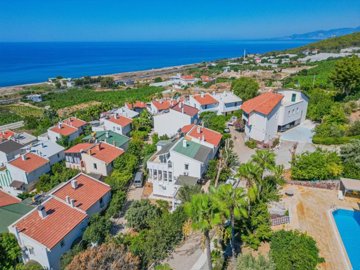 Sea View Alanya Villa For Sale - Prime location near the seaside