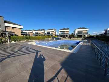 Didim Property In A Luxury Complex For Sale – Communal swimming pool