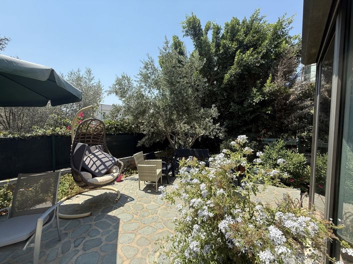 Image No.20-3 Bed Apartment for sale