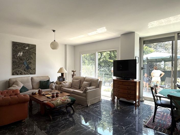 Image No.7-3 Bed Apartment for sale