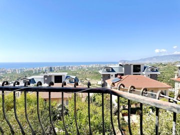 Sea View Three-Bedroom Villa For Sale In Kargicak, Alanya - Gorgeous sea vistas