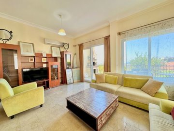 Sea View Three-Bedroom Villa For Sale In Kargicak, Alanya - Lounge with terrace access