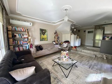 Sea View Three-Bedroom Kusadasi Villa For Sale - Open-plan living area