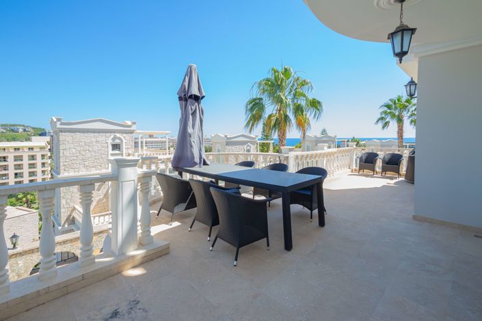 Image No.10-4 Bed Villa for sale