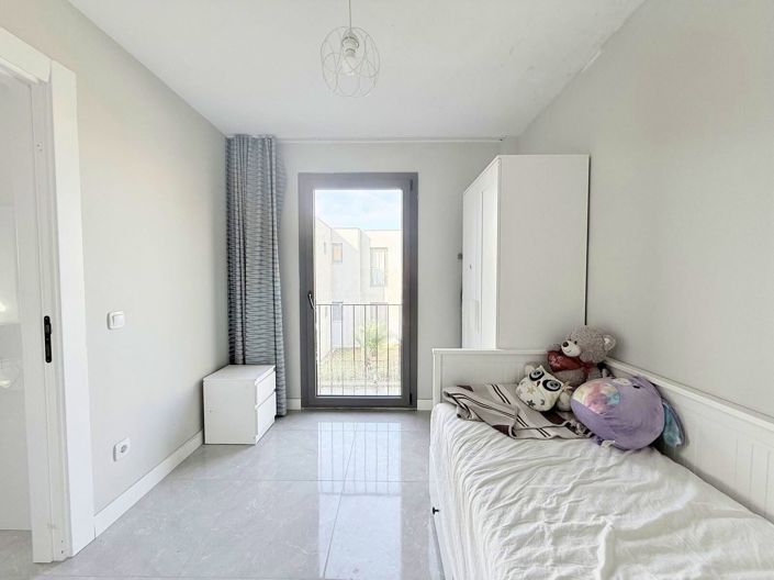 Image No.19-2 Bed Apartment for sale