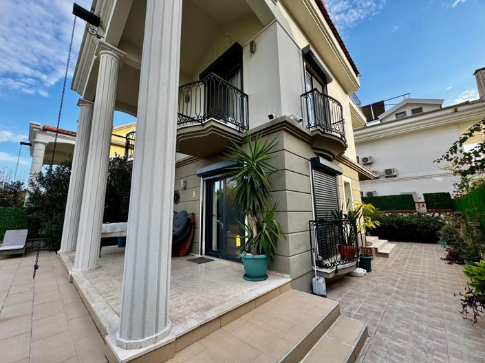 Image No.6-3 Bed Villa for sale