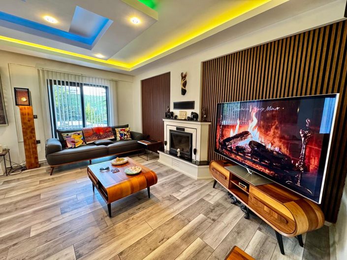 Image No.9-3 Bed Villa for sale