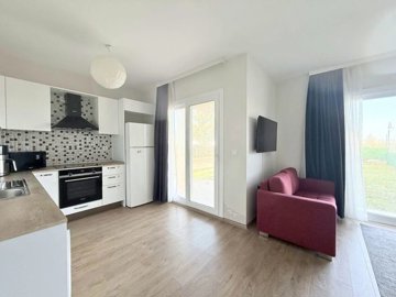 Modern Garden Apartment For Sale In Milas, Mugla - Dining area to the kitchen