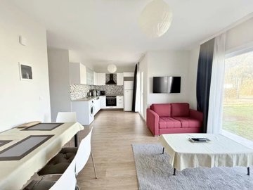 Modern Garden Apartment For Sale In Milas, Mugla - From the lounge to the kitchen