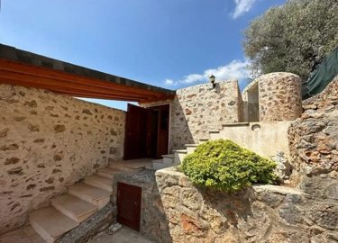 Rural Stone Bungalow For Sale In Fethiye - Private exterior spaces