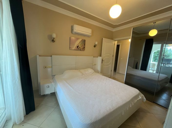 Image No.10-5 Bed Bungalow for sale