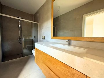 Modern Single-Storey Yalikavak Property For Sale - Modern bathroom