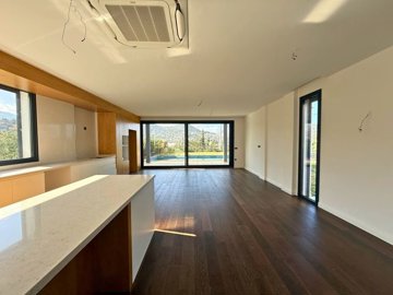 Modern Single-Storey Yalikavak Property For Sale - Large open-plan living space