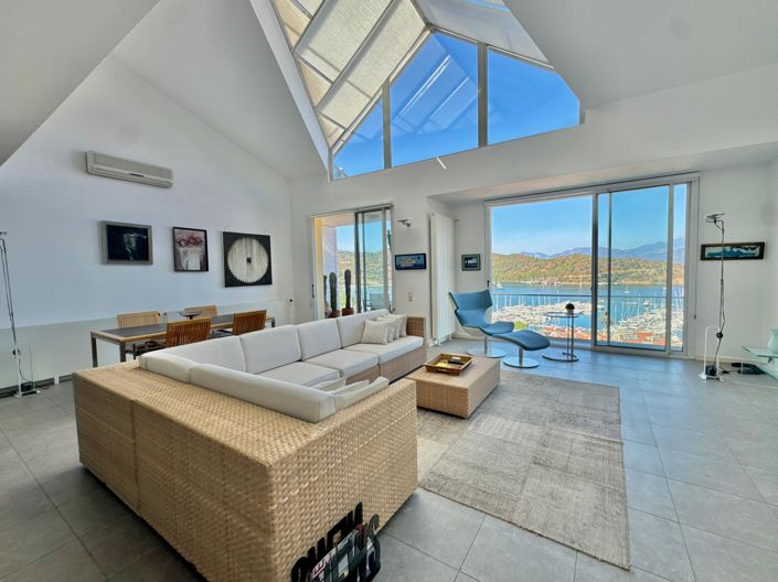 Image No.2-Appartement de 4 chambres à vendre à Fethiye