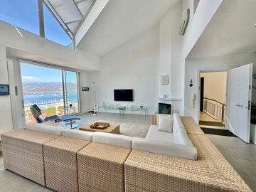 Sea-View Property For Sale In Fethiye - Bright and airy lounge