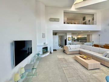 Sea-View Property For Sale In Fethiye - From the lounge to the kitchen