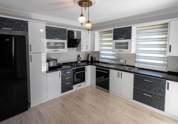 Image No.9-4 Bed Villa for sale