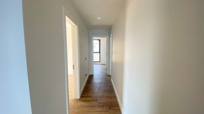 Divine Sea View Penthouse In Kusadasi For Sale - Hallway to the three bedrooms